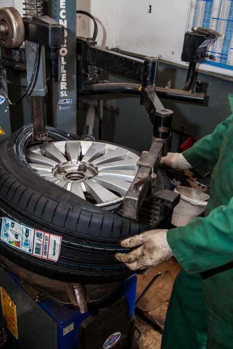 FastFit Tyre express-Dubai-Al Rajhan